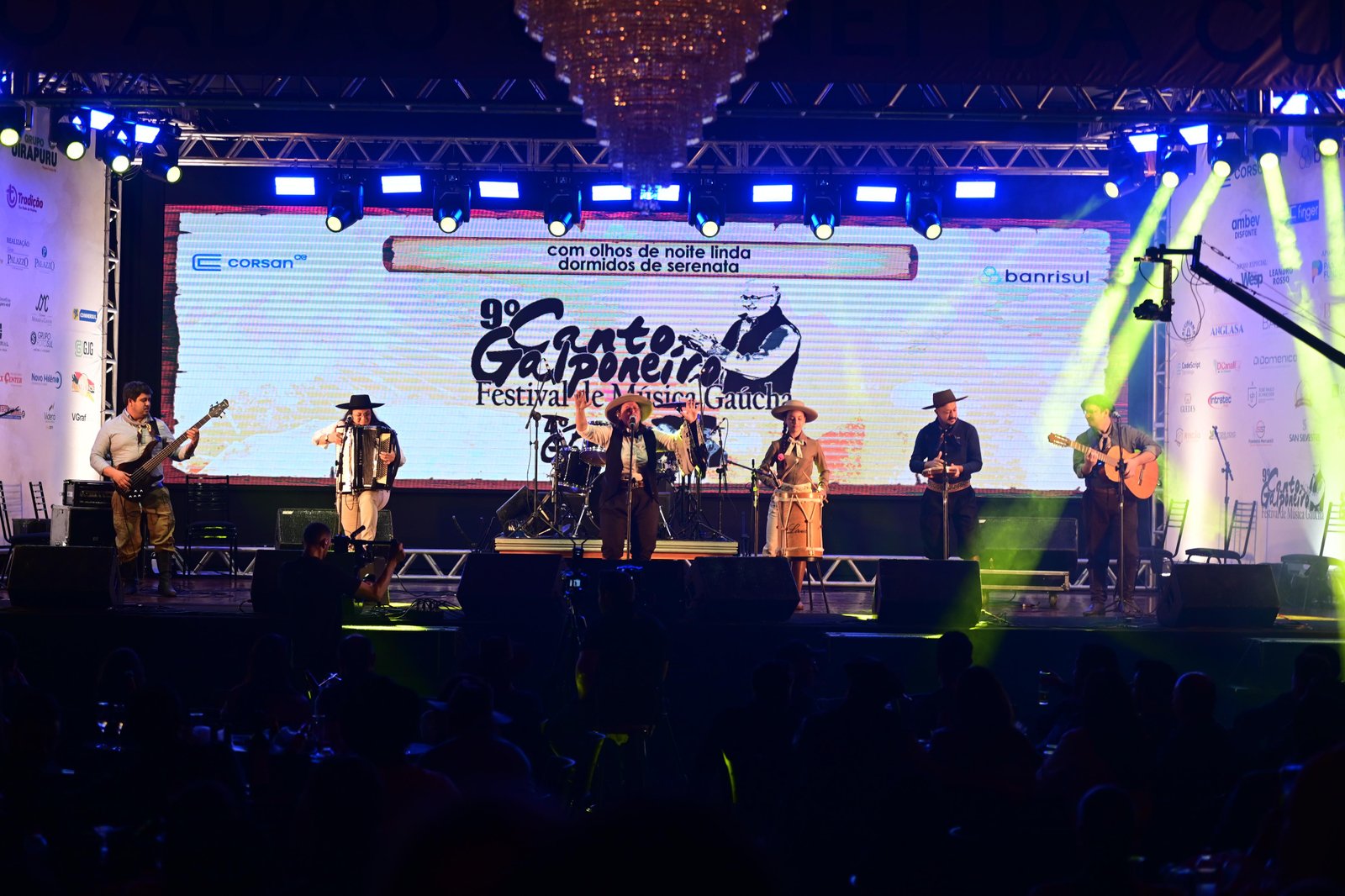 Show no palco do Canto Galponeiro
